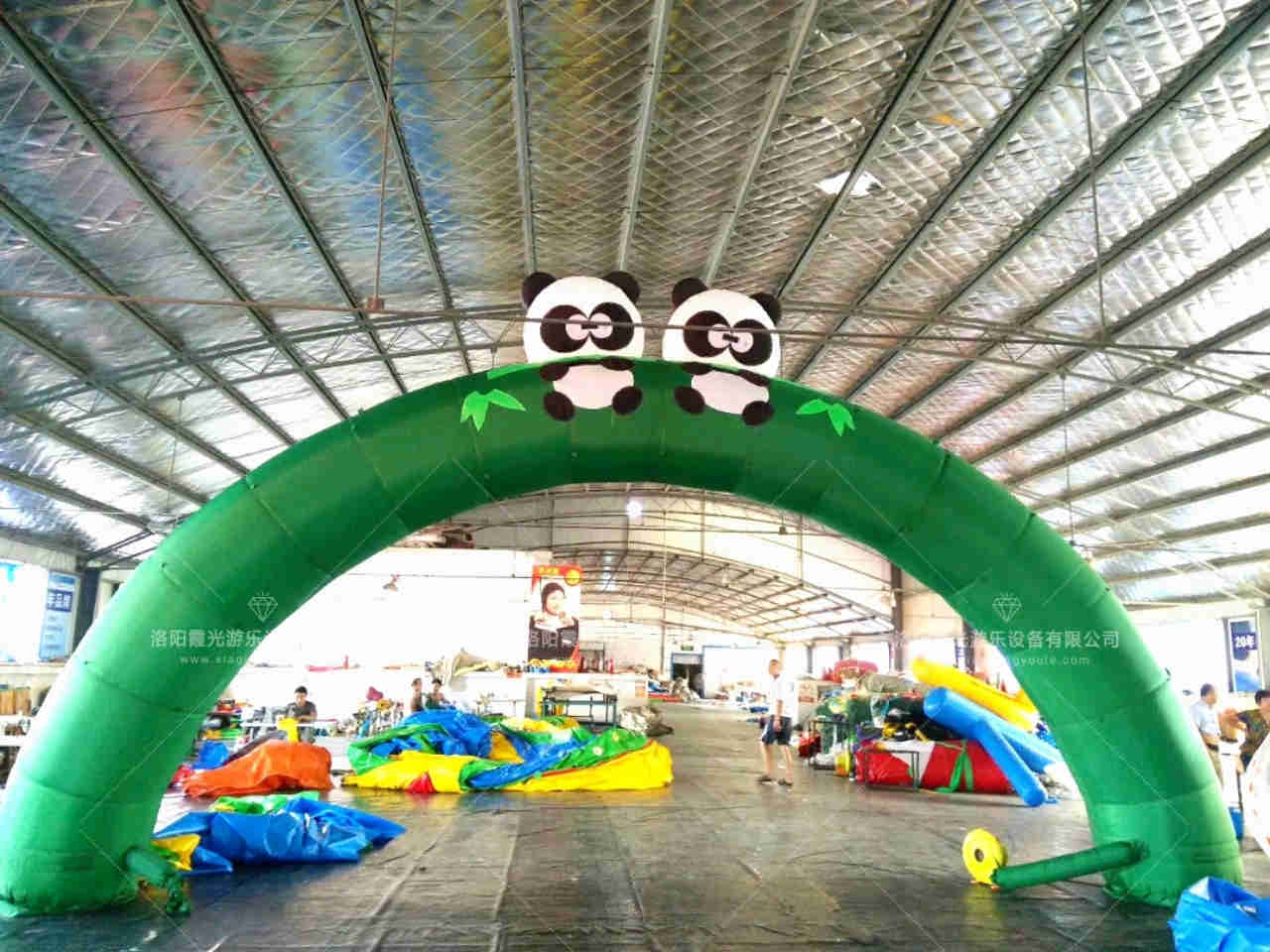 枣庄熊猫喷绘拱门